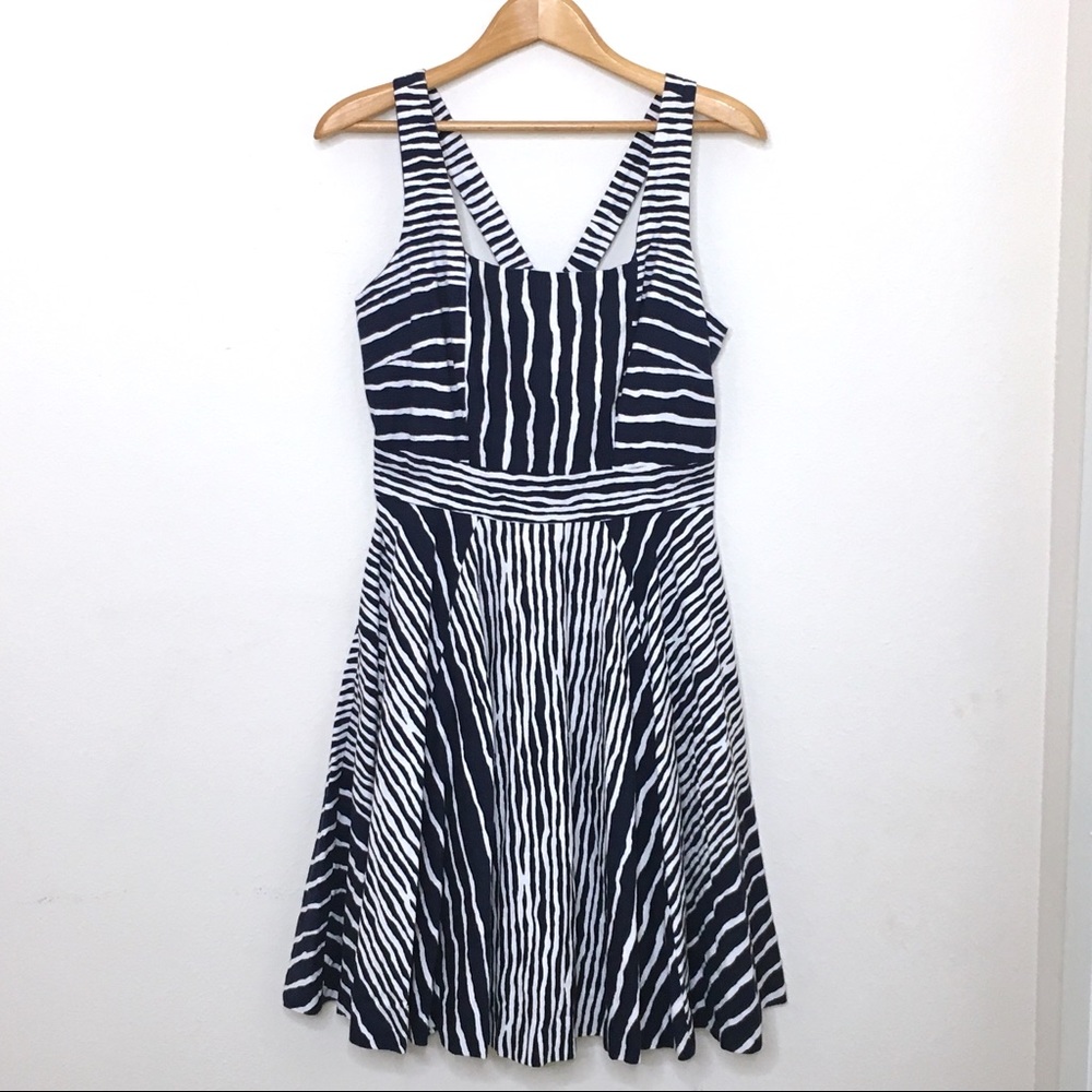 Eva Mendez dress circle skirt navy blue white sz 6